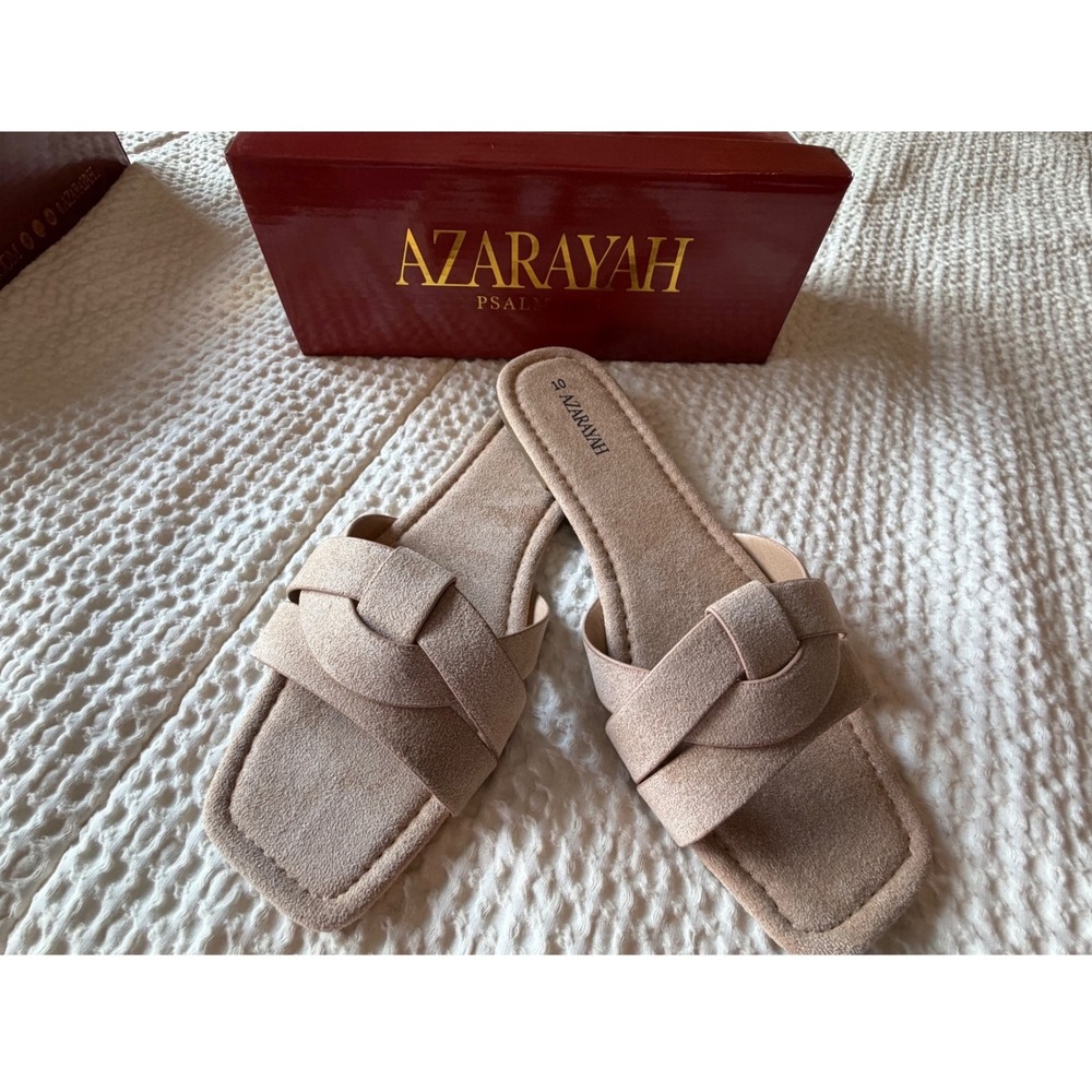 Azarayah Hit N Run Beige Square Toe Slide Sandals Womens Size 10 Flat Slip On